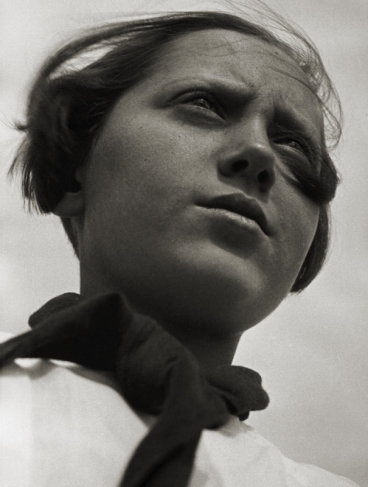Alexander Rodchenko
Pioneer Girl. 1930
Collection of the Multimedia Art Museum, Moscow
© A. Rodchenko – V. Stepanova Archive / Multimedia Art Museum, Moscow