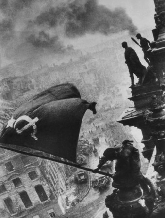 Evgeni Khaldey.
Victory banner over Reichstag. Berlin, Germany. 
1945. 
Collection of Moscow House of Photography