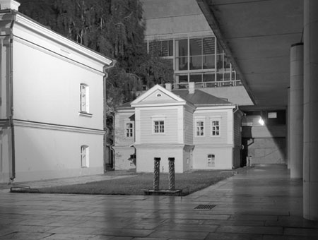 Vladislav Efimov.
House (former of Pribilovsky) in Streletskaia Street, Ulianovsk. 
2001
