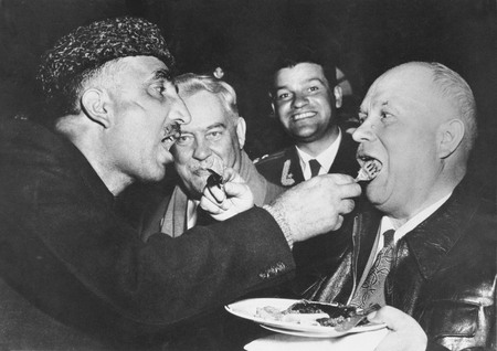 Dmitri Baltermants.
Mutual feeding is a sign of the highest Cashmere hospitality. (A visit of Nikita Khrushchev to India). 
1956. 
Collection of the Museum “Moscow House of Photography”