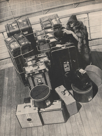 Мартин Мункачи.
Марлен Дитрих на борту морского лайнера «Нормандия».
1936.
Опубликовано: Harper’s Bazaar, Сентябрь 1936.
Фотокопия