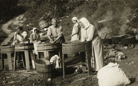 Unknown author.
Laundresses.
1911.
“Moscow House of Photography” Museum