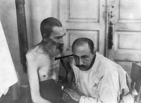 At Jewish Polyclinic №1.
Yekaterinoslav. 
1923. 
JDC, NY