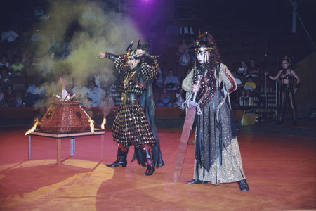 Из серии «Цирк открытие сезона 2004»