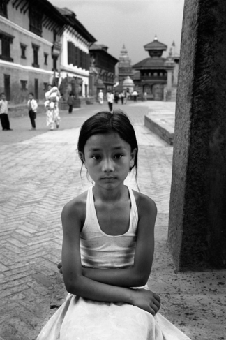 Девочка на площади Бхактапура / Непал. Цифровая печать. Собрание автора
