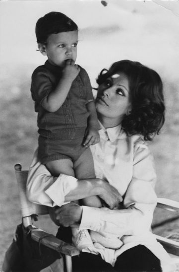 Софи Лорен с сыном  из серии частная жизнь Софи Лорен