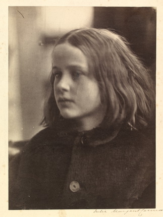 Julia Margaret Cameron.
Annie, 1864.
© Victoria and Albert Museum, London