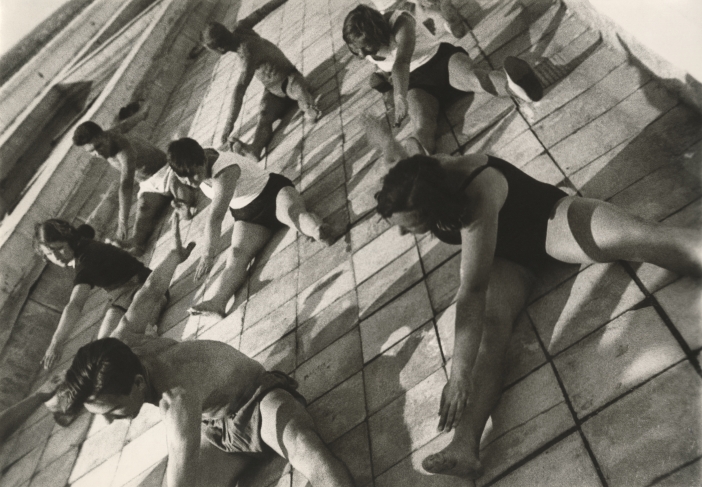 Alexander Rodchenko. Gymnastics. Lefortovo Student Village. Moscow. 1932. Silver gelatin print. MAMM collection