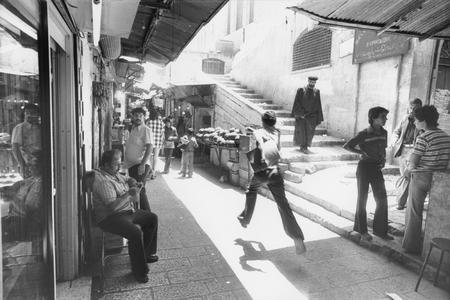 Жан Мор.
Иерусалим. Старый город в районе Храма Гроба Господня. 
1979
