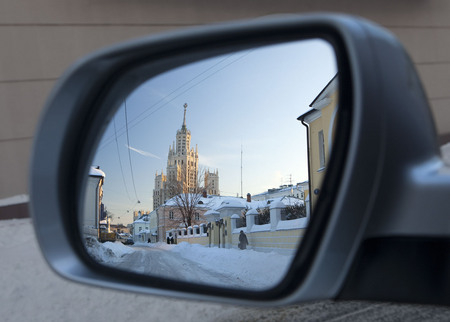 Из серии «Москва в автомобильном зеркале»