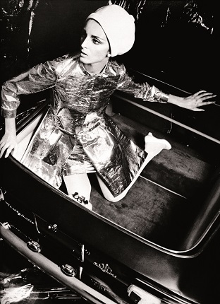 Джонни Монкада. 
Мирелла Петтени в Titti Brugnoli, 
«Linea Italiana», Осень — Зима 1967–1968 © Архив Джонни Монкада