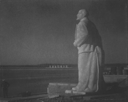 Nikolai Andreev.
Monument to Lenin. 
1930. 
The Moscow House of Photography Collection