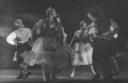 Alexander Rodchenko.
Ballet “Futile precaution”. Bolshoi Theater. Moscow. 
1937. 
The Moscow House of Photography Collection