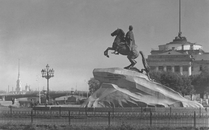 Sergei Shimansky.
Statue of Peter the Great (the Bronze Horseman) on Senate Square.
Sculptors Étienne Maurice Falconet, Marie-Anne Collot, Fyodor Gordeev.
Leningrad.
1949.
Collection of Multimedia Art Museum, Moscow