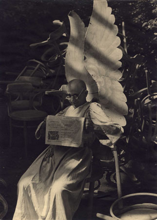 Каролай Эшер.
Ангел Мира. 
1938