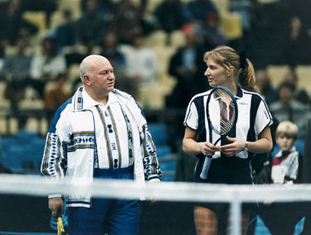 Sergey Kivrin, Andrey Golovanov.
Jury Luzhkov on the Cup of the Kremlin. Moscow. 
1995