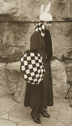 Неизвестный автор.
Последний писк моды. Шахматный дизайн мехов, 1914-1918.
