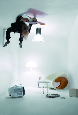 Vladimir Vasilchikov.
To reach the ceiling. 
2008. 
Artist Oleg Kulik. 
ESQUIRE