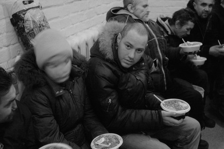 Из серии «Раздача пищи малоимущим в Храмах Москвы»