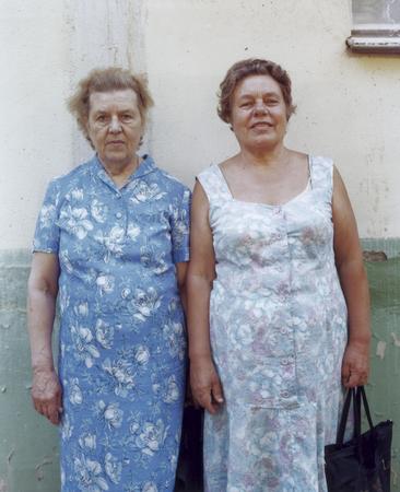 Анне Хямяляйнен.
Бабушки. 
1999. 
Частное собрание, Финляндия