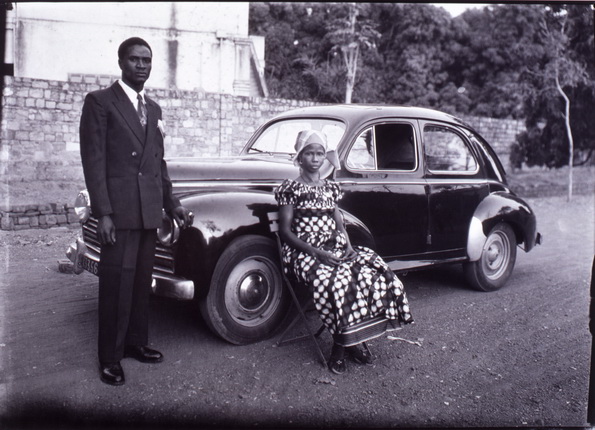 Seydou Keïta.
Sans titre, 1952.
Tirage argentique.
© Keïta/IPM Courtesy CAAC-The Pigozzi Collection, Geneva