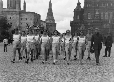 Arkadi Shayhet.
International Youth Day. IYD-10. Girls-athletes in Red Square. 
1924. 
Private collection, Moscow
