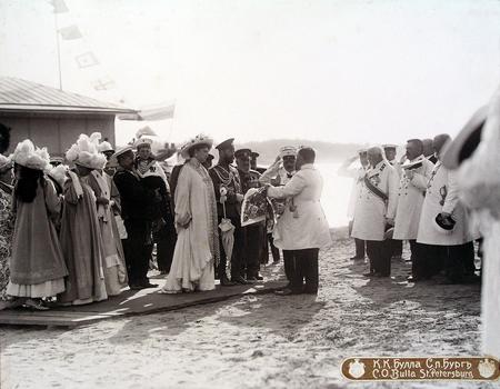 Karl Bulla.
Kostroma. A meeting of emperor Nikolay II and his families at quay. 
1913. 
Collection of the Kostroma historical-architectural museum-reserve “Ipatievskiy monastery”