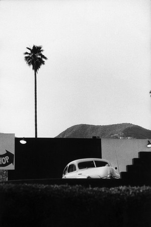 Elliott Erwitt.
Hollywood, California, USA. 
1956. 
© Elliott Erwitt / Magnum Photos