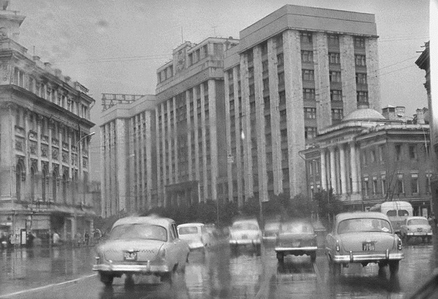 Okhotny Ryad. Moscow, 1960. Silver-gelatin imprint. Collection of MAMM