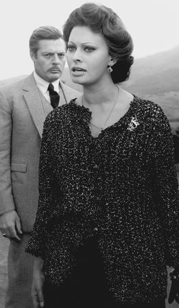 Tazio Secchiaroli.
Sophia Loren and Marcello Mastrojani in film 