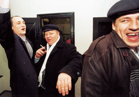 Evgueni Kondakov.
“Mister M” Restaurant Visitors.
From “Style of The Leaving Epoch. New Russian” project.
Collection of the Moscow House of Photography