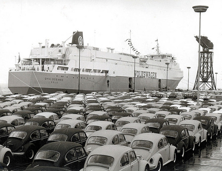 Shipment at Mexico port. 
1984. 
Volkswagen AG Archives