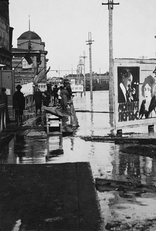 Unknown author.
Flooding in Omsk. 
1928. 
Collection of the Omsk State History museum