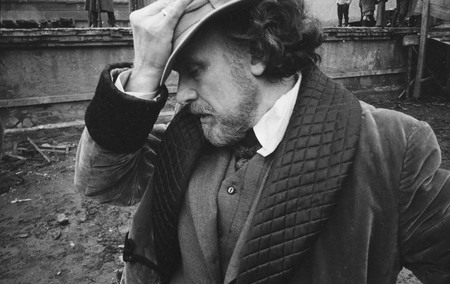 Juozas Budraitis.
Innokenty Smoktunovski at shooting of film “Anemies” (film director Rodion Nakhapetov). 
1977. 
Artist’s collection