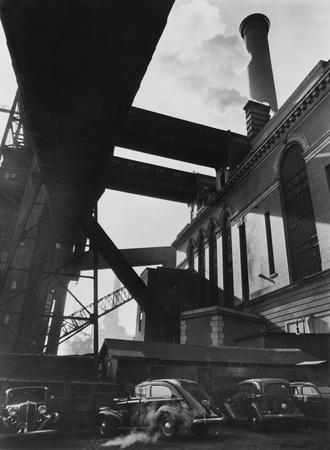 Berenice Abbott.
Consolidated Edison Power House (666 1st Ave). 
1938. 
Museum of the City of New York