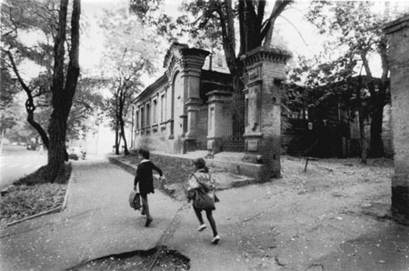 Marlen Matus.
From “City of My Childhood” series. Dnepropetrovsk. 
Collection of the Moscow House of Photography