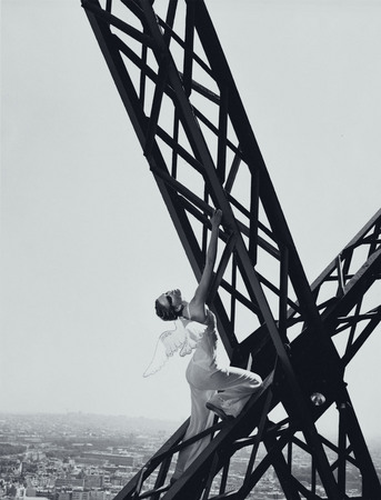 Jean Lariviere.
The Angel and the eiffel tower. 
1997. 
ELLE magazine. 
© Jean Lariviere