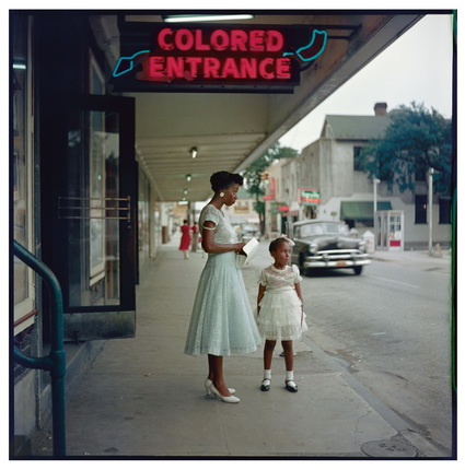 Gordon Parks.
Department Store, Mobile, Alabama, 1956.
© The Gordon Parks Foundation