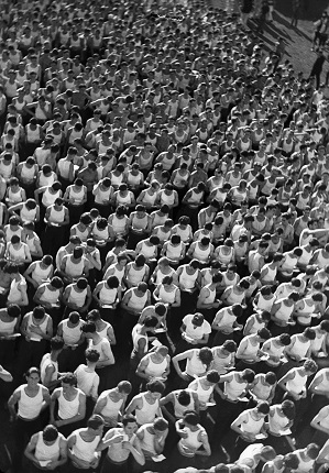 Đuro Janeković.
Massed Sokol members wait behind the stand for their turn,
1934.
Courtesy of the Museum of Arts and Crafts, Zagreb, Croatia