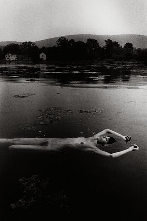 Ralph Gibson.
The somnambulist. 
1969. 
© 2008. PHOTO4 Gallery / Charles Zalber - Paris