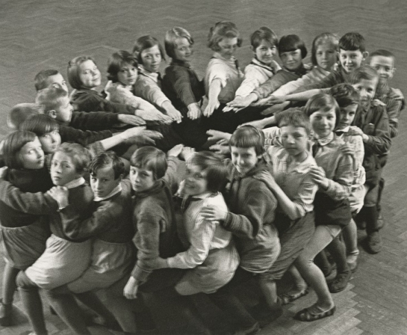 Emmanuil  Evzerikhin.
Pupils during recess. Uritsky Exemplary School No. 9.
Moscow, 1930. 
Gelatin silver print from original negative.
Collection of the Multimedia Art Museum, Moscow.