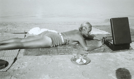 Jacques-Henri Lartigue.
Chou Valton on the Garoupe beach. Cap d’Antibes. 
July, 1932. 
© Ministere de la Culture- France /AAJHL