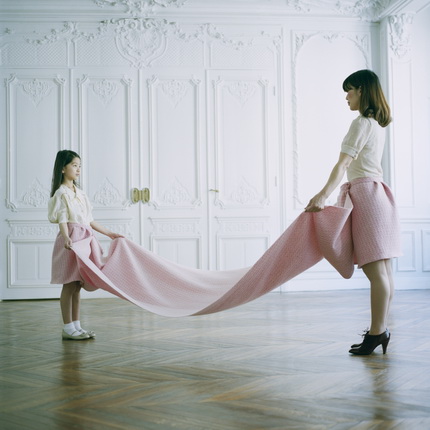 Amélie Chassary & Lucie Belarbi. HUIS-CLOS. The blanket, 2011
© Amélie Chassary & Lucie Belarbi