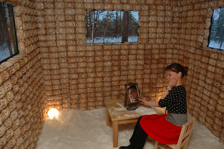 Общий вид инсталляции Свена Гундлаха и Кристины Гундлах «Утроба мечты». 
2005