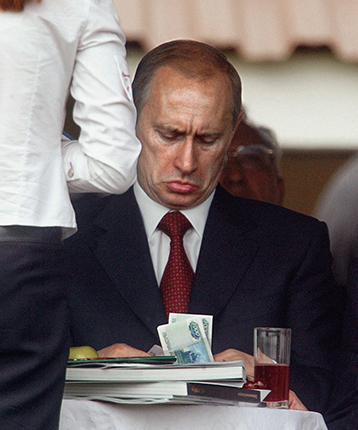 Ilya Pitalev / Kommersant.
Russian President Vladimir Putin is doing
money on the first

