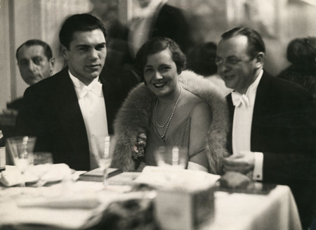 Martin Munkacsi.
Max Schmeling and Olga Tschechowa at the Berlin Press Ball. Berlin.
In: Zeitbilder 5/1930.
Vintage print.
Courtesy: ullstein bild