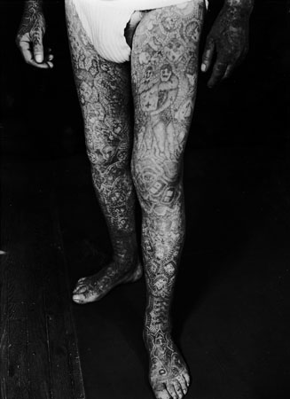 Robert Doisneau.
Tattoo. 
Collection of the National Fund of Modern Art – FNAC, Paris